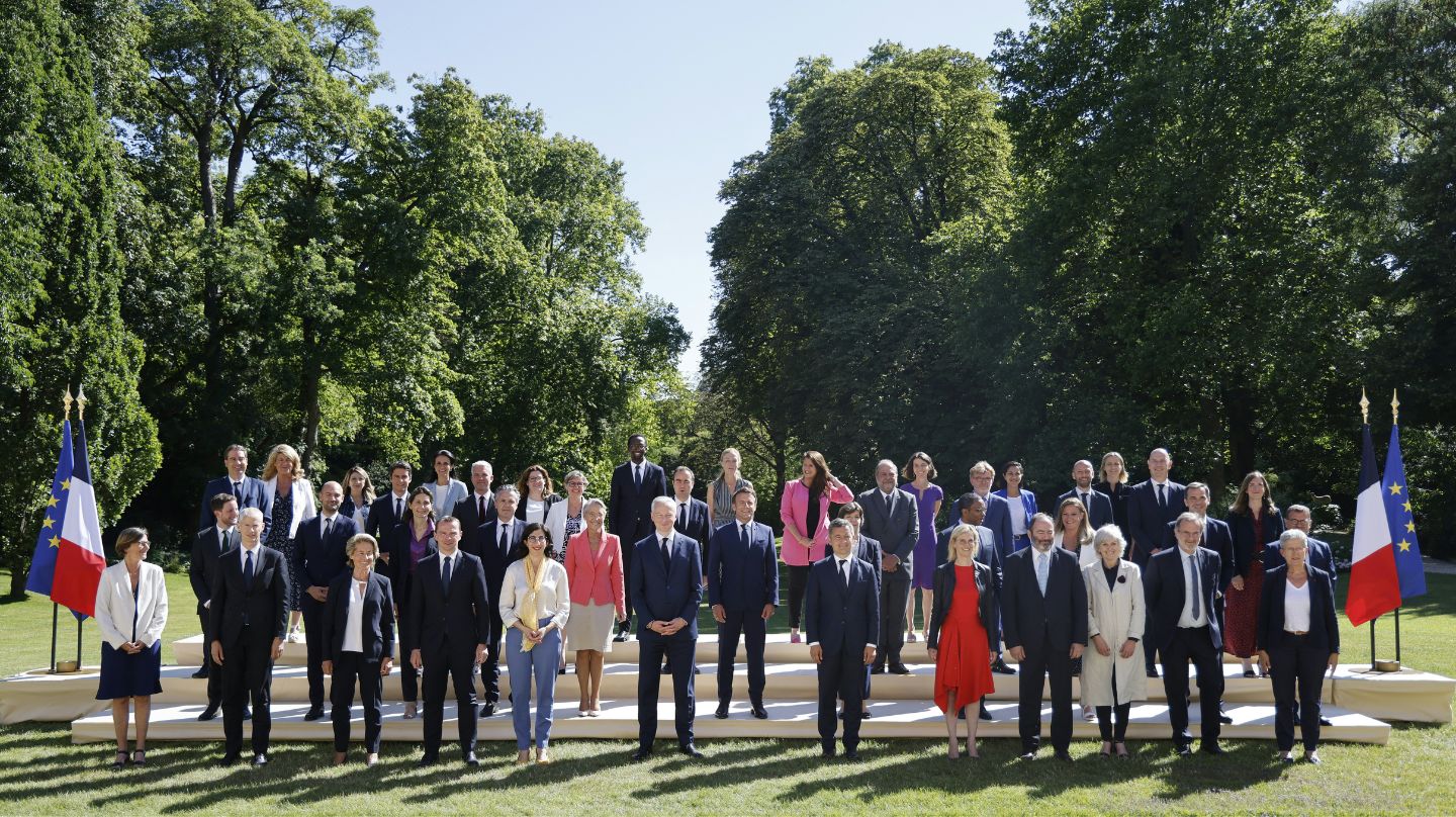 Les membres du Gouvernement d'Élisabeth Borne photographiés le 4 juillet 2022.