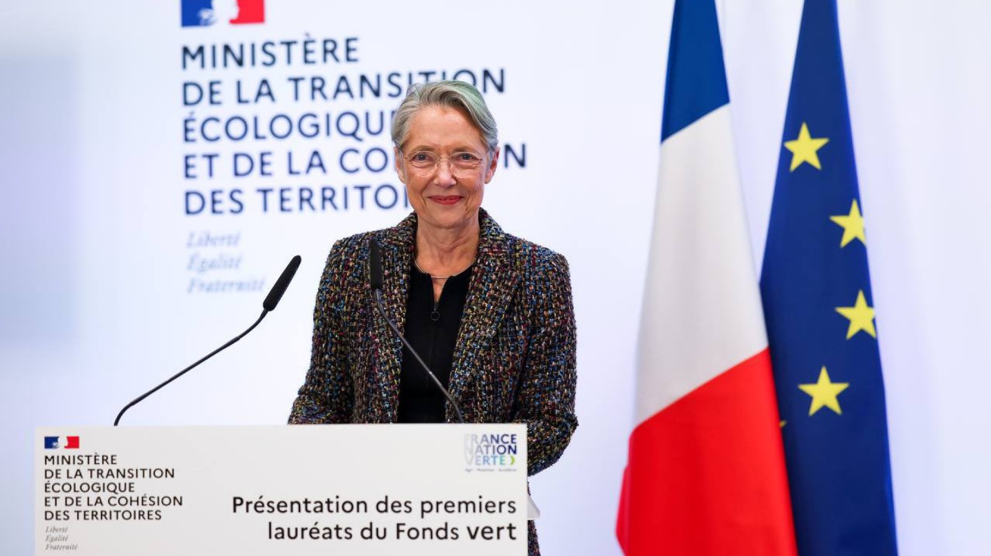 La Première ministre pendant la présentation des premiers lauréats du Fonds vert, lundi 3 avril 2023.