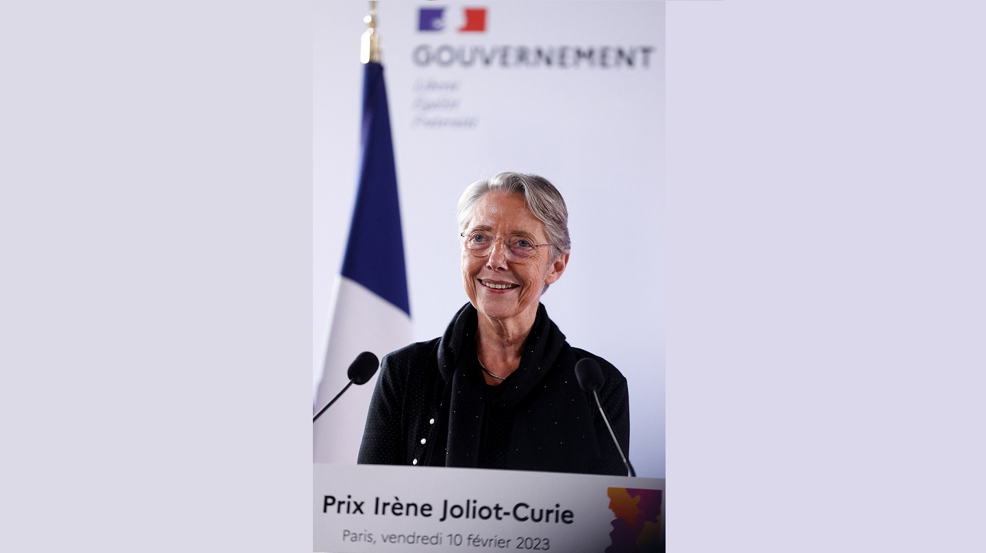 La Première ministre Élisabeth Borne pendant son discours de cérémonie de remise du Prix Irène Joliot-Curie
