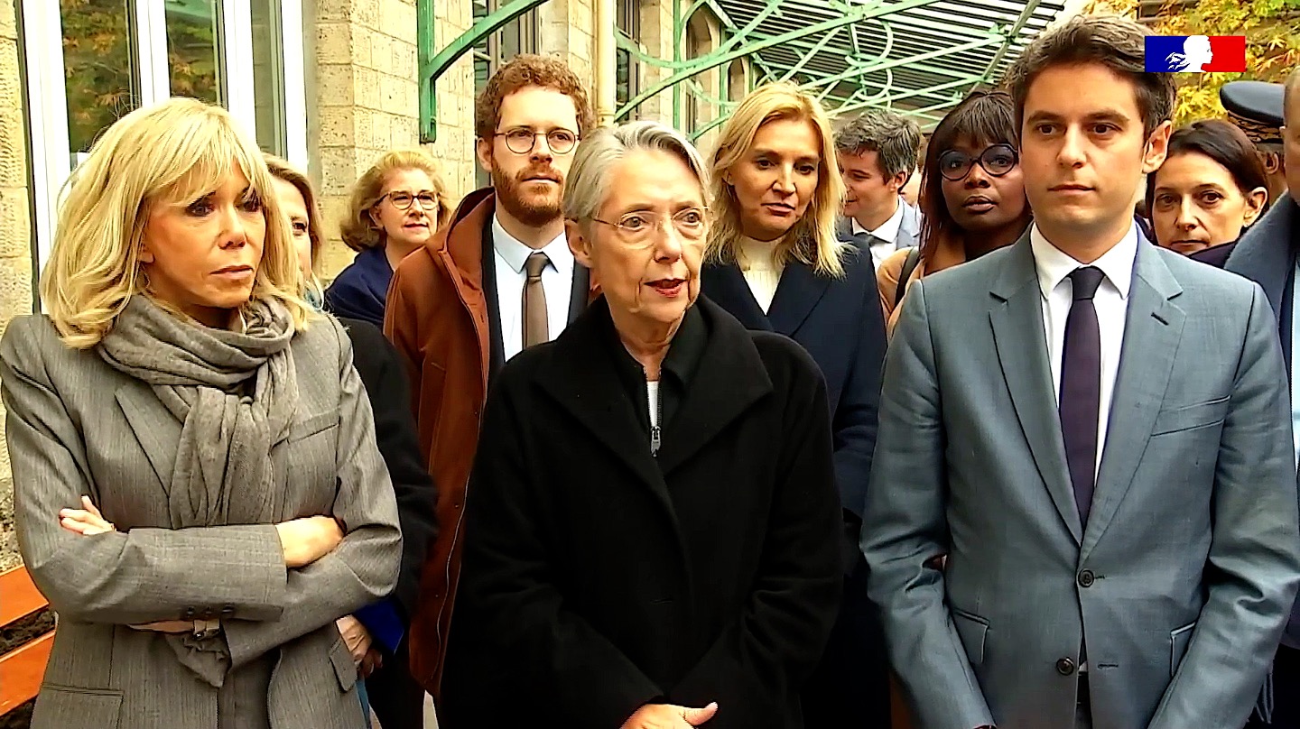 Intervention de la Première ministre Élisabeth Borne, aux côtés de Brigitte Macron et Gabriel Attal, au collège Debussy