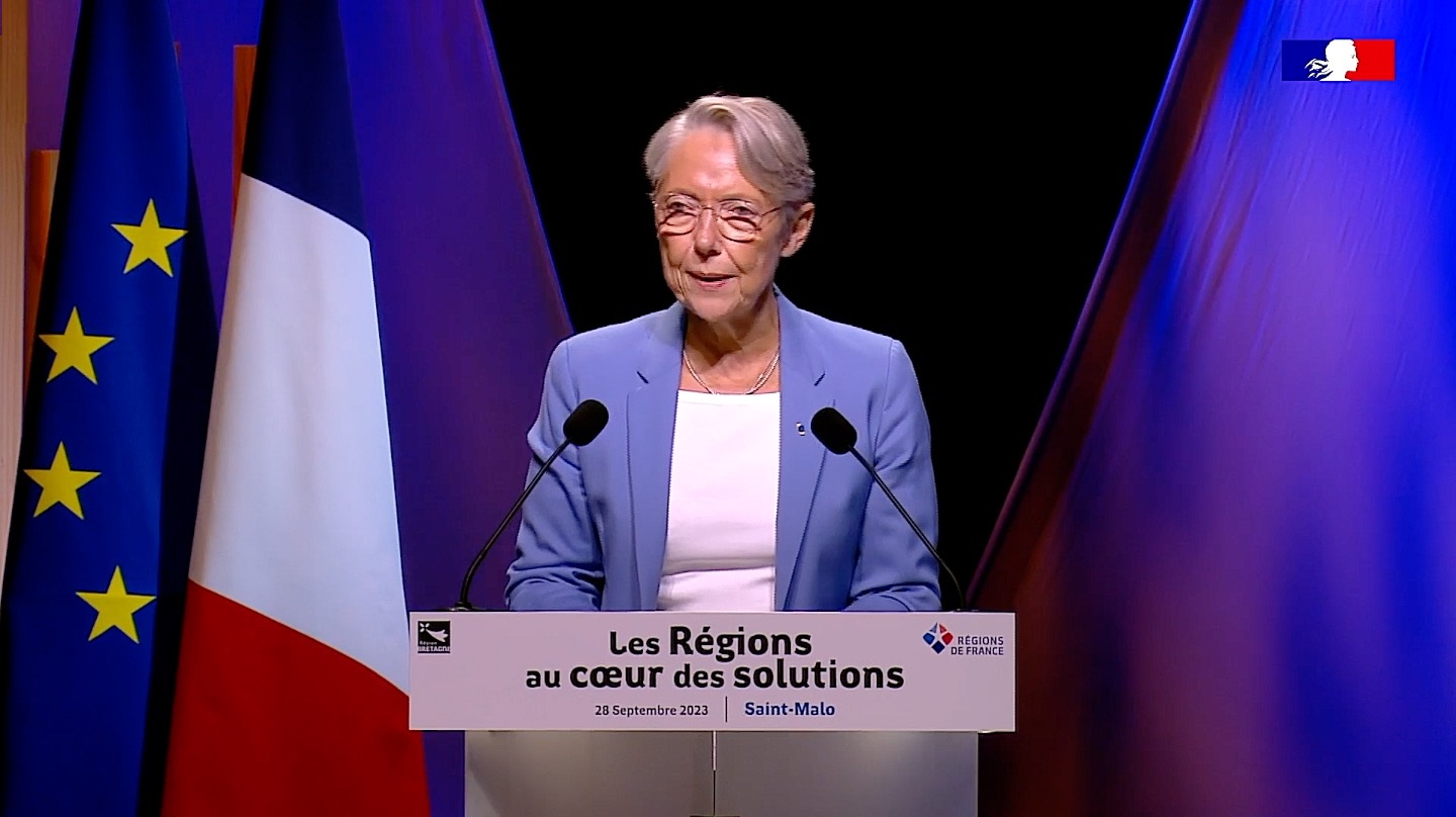 Discours de clôture du congrès des régions de France par  la Première ministre Élisabeth Borne.